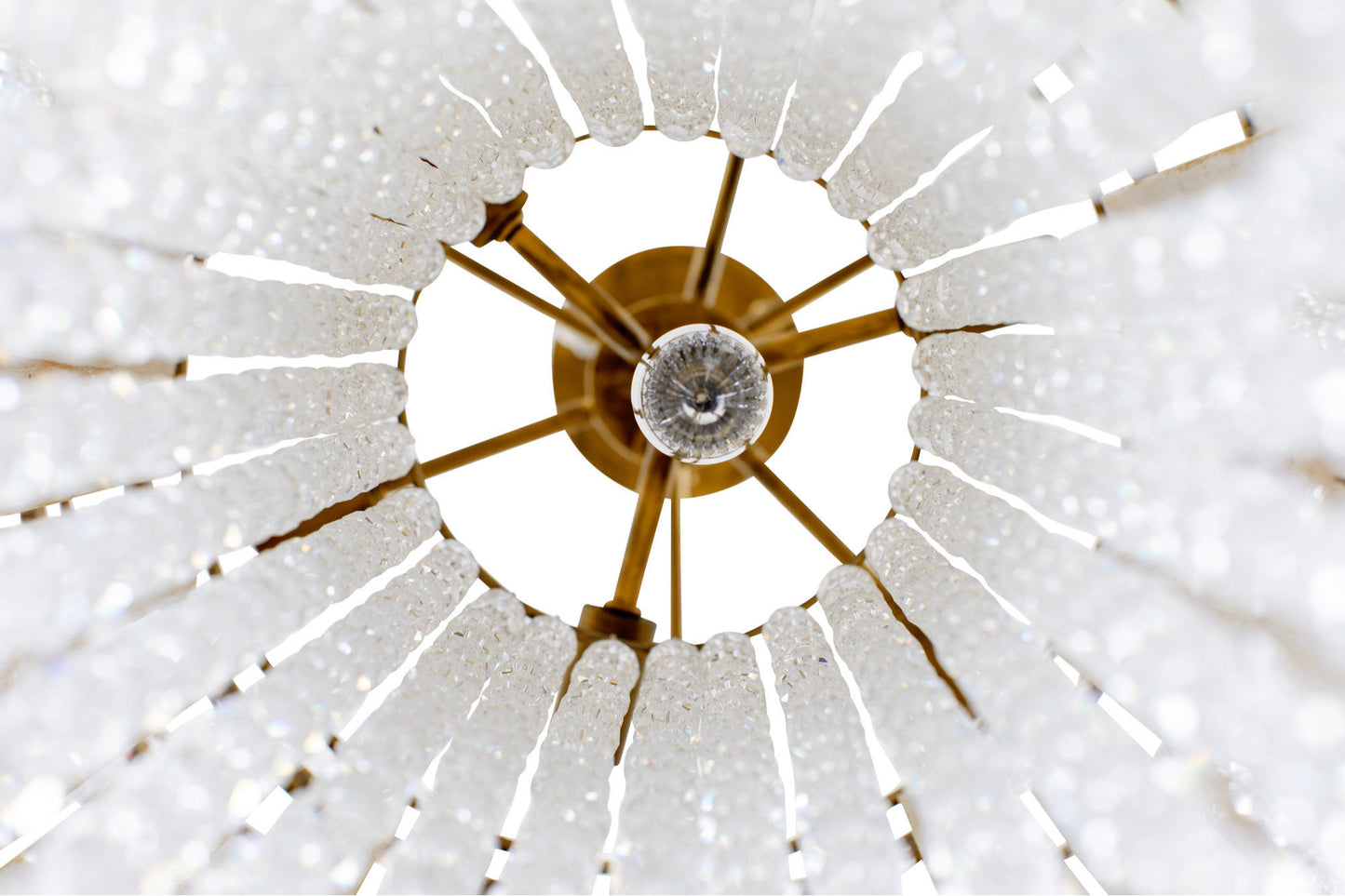 Lafayette 7-Lt Chandelier - Havana GoldBy Varaluz