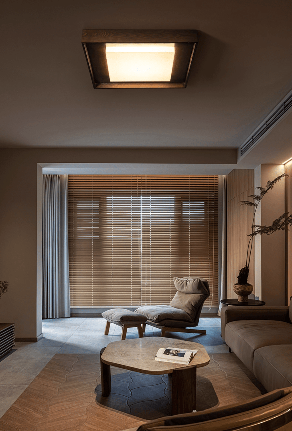 Kurin Wood Frame Ceiling Light