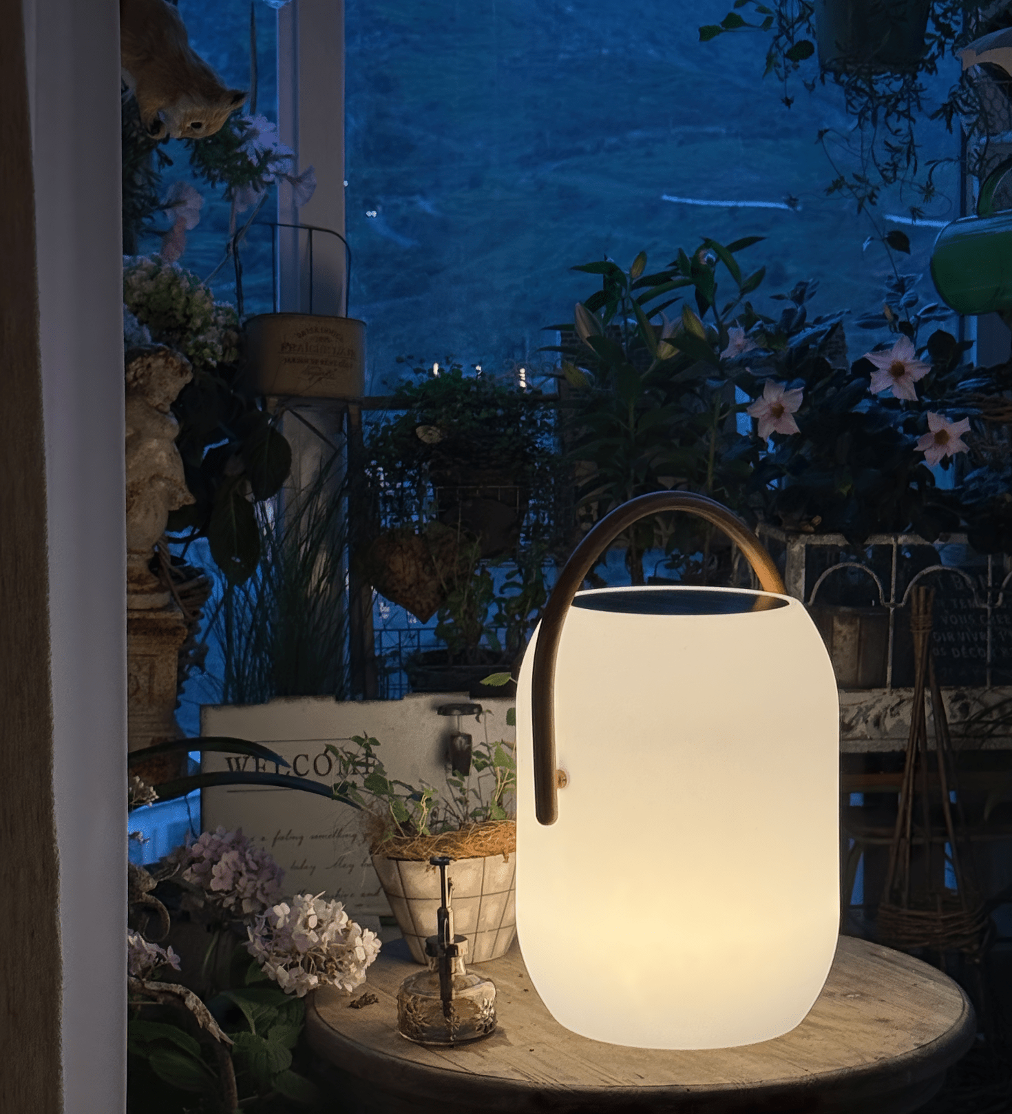 Noria Solar Outdoor Lantern Lamp