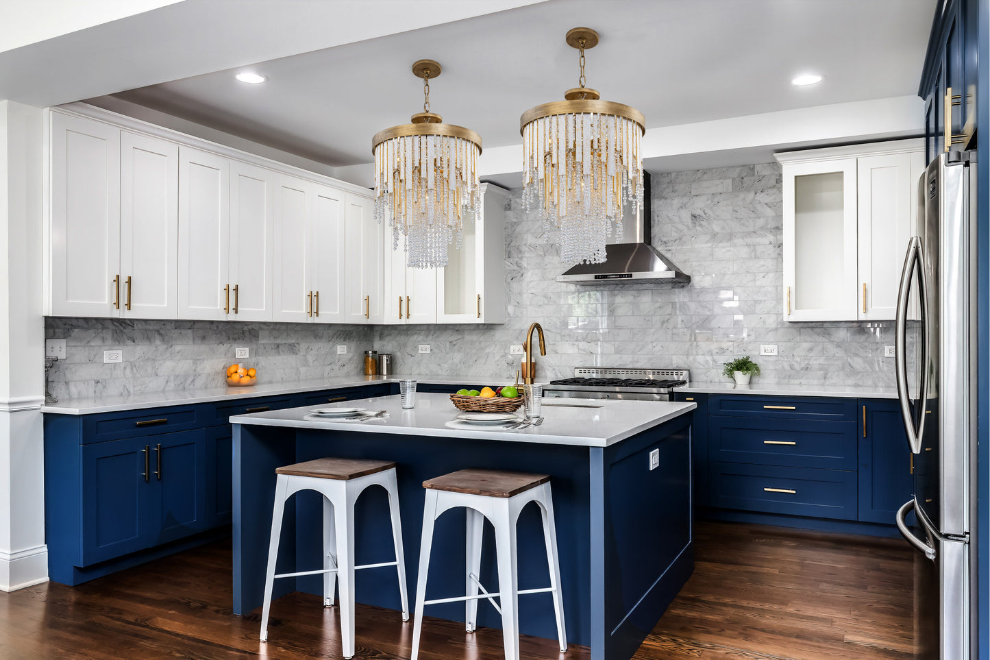 Lafayette 7-Lt Chandelier - Havana GoldBy Varaluz
