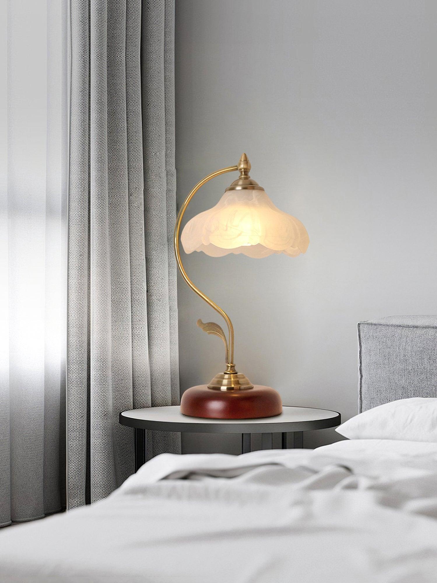 Retro Flower Table Lamp