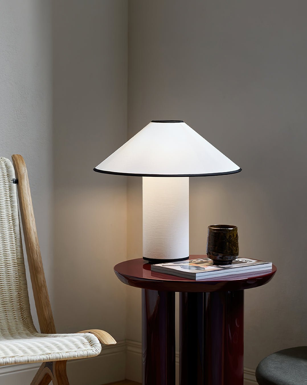 Decora Muse Table Lamp
