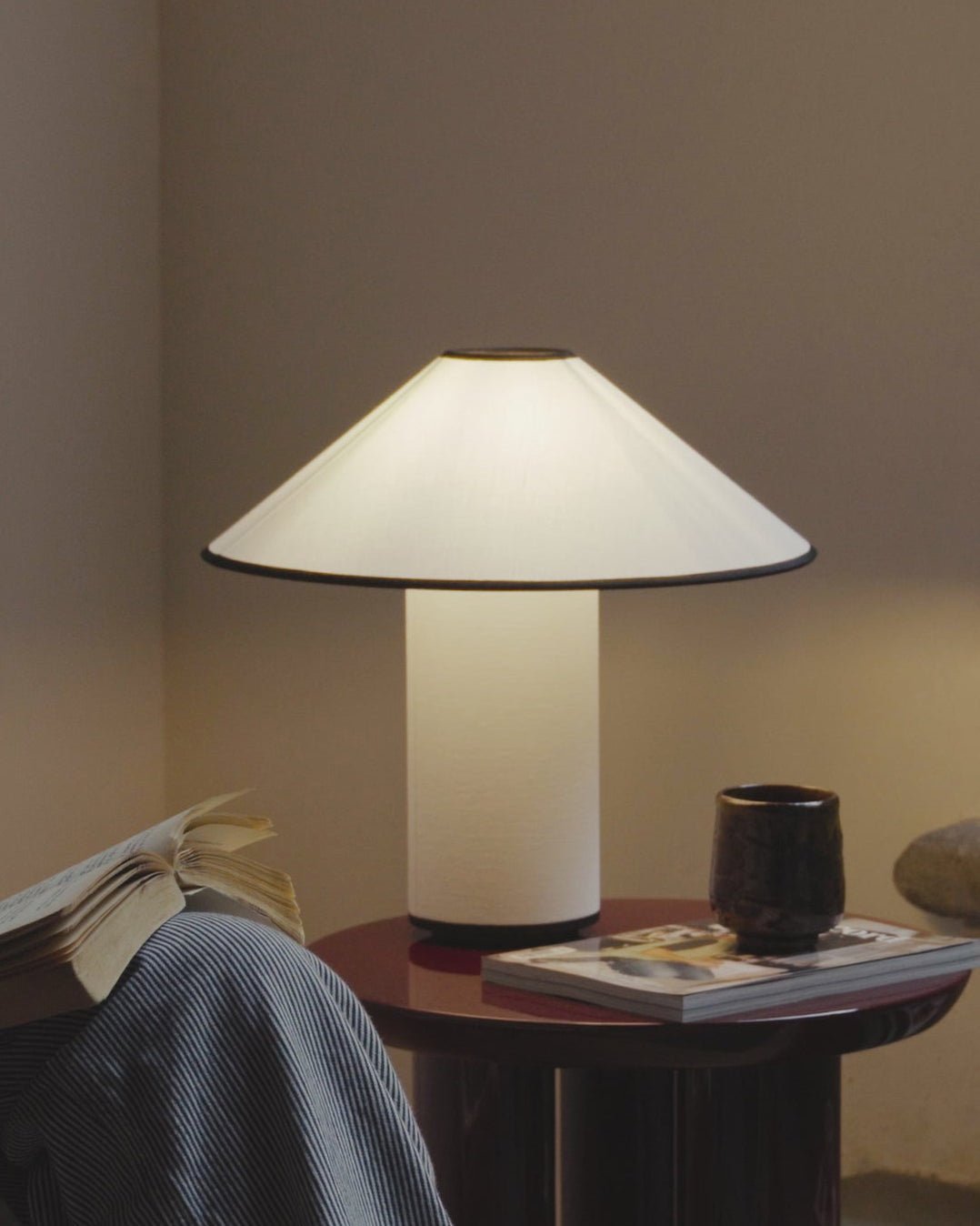 Decora Muse Table Lamp