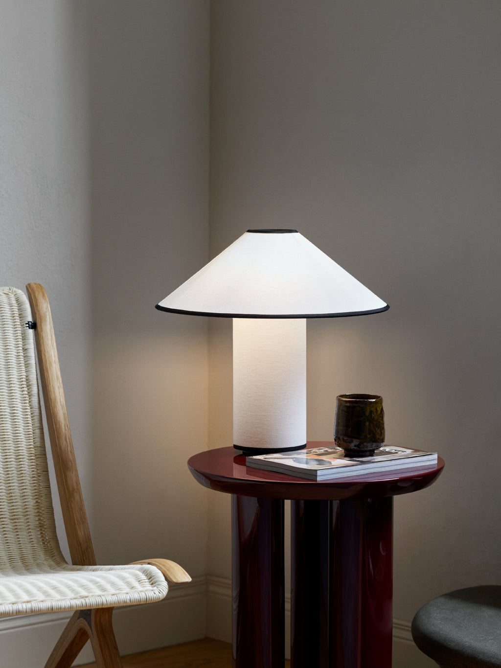 Decora Muse Table Lamp