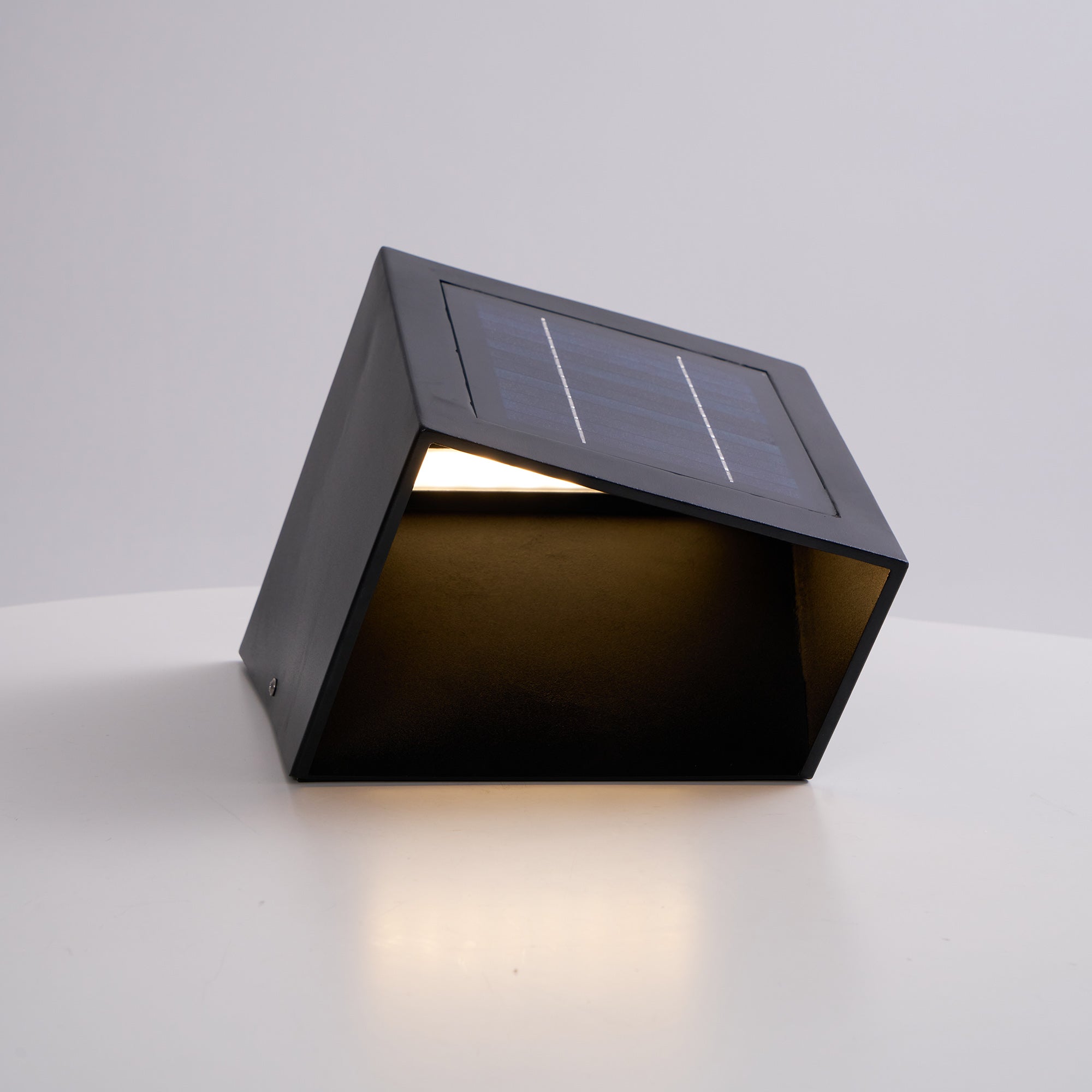 Cube Garden Solar Outdoor Light
