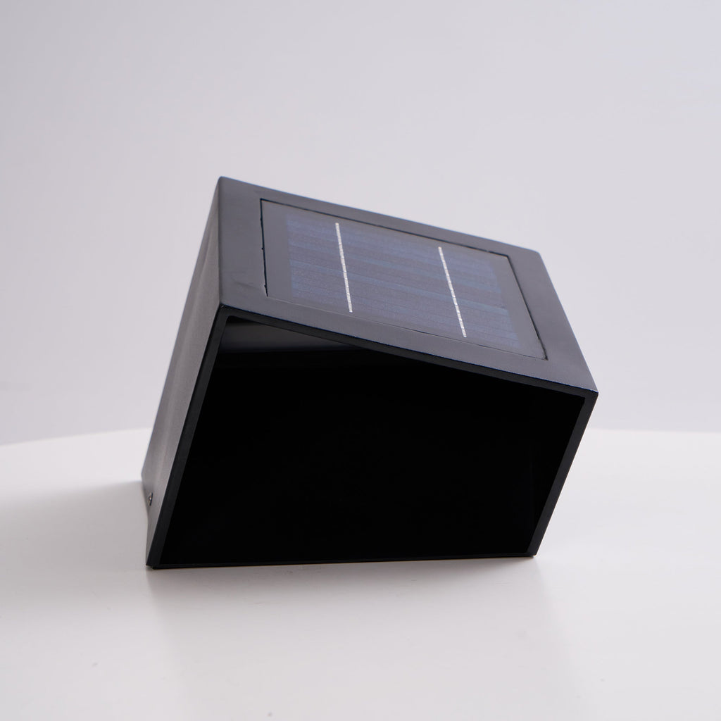 Cube Garden Solar Outdoor Light