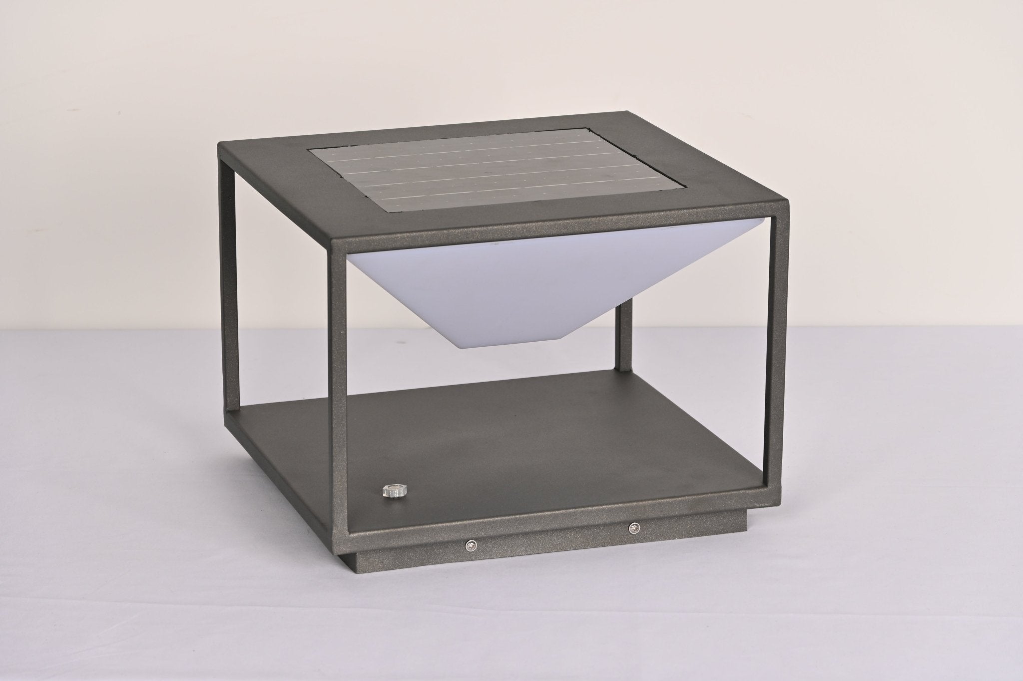 Geo Frame Solar Outdoor Light