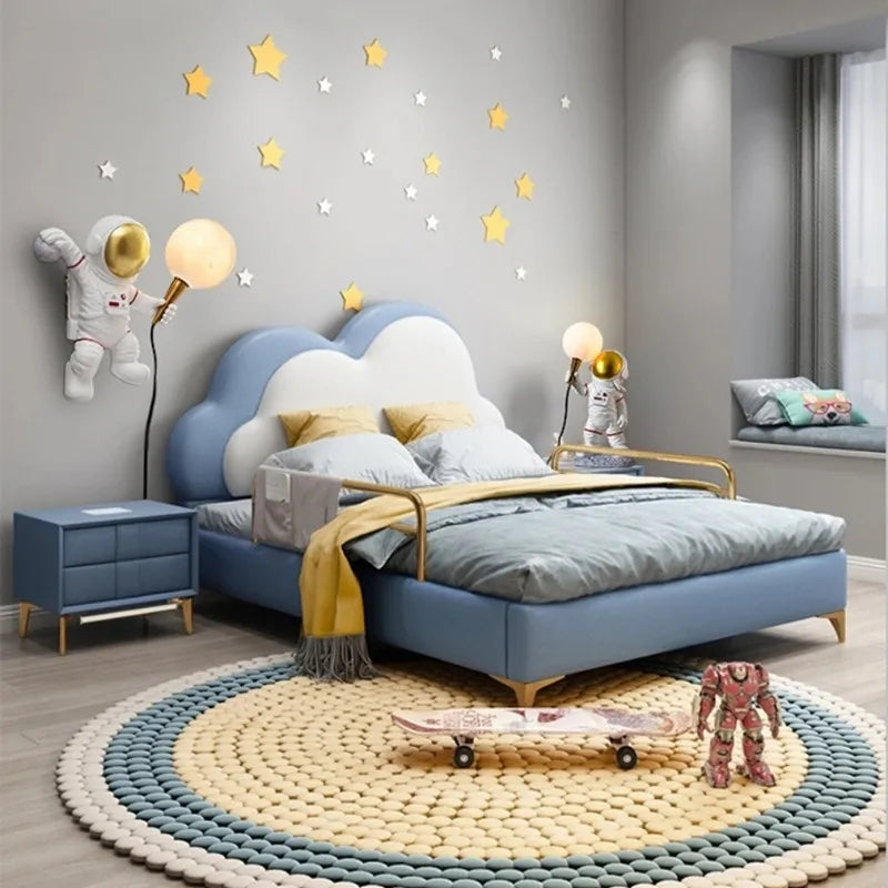 Astronaut LED Table Lamp: Modern Resin Desk Light for Kids Room, Space-themed Decor