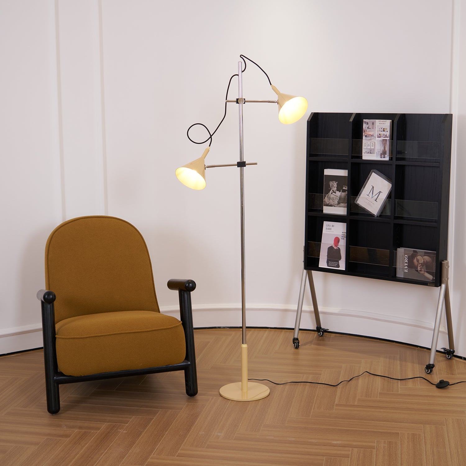 Laiton Floor Lamp
