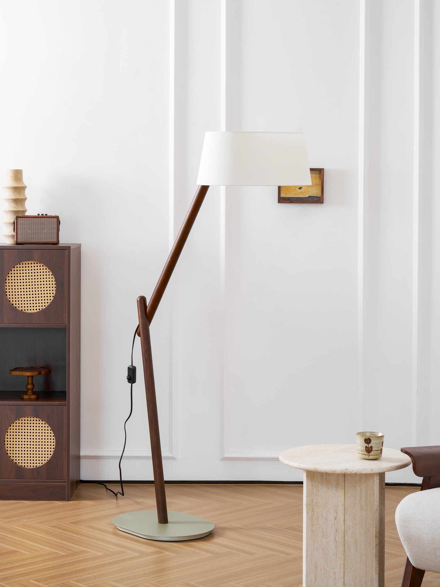 Lean Pivot Floor Lamp