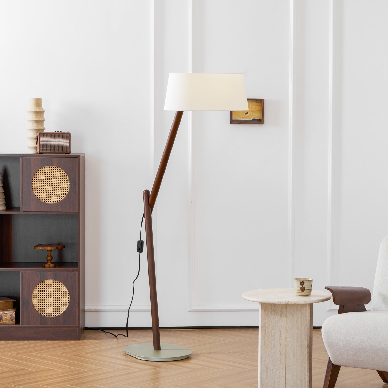 Lean Pivot Floor Lamp
