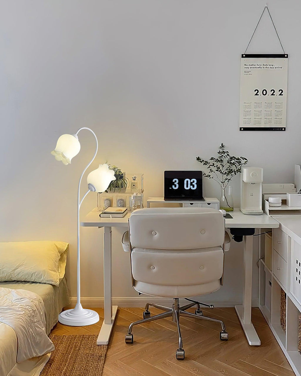 Lilium Floor Lamp