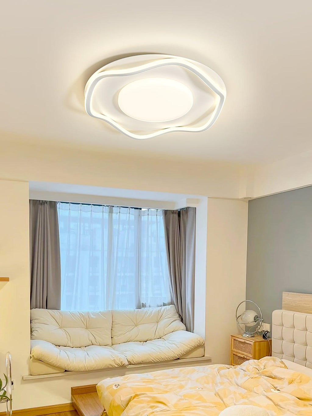 Minimalist Cloud Shape Ceiling Lamp