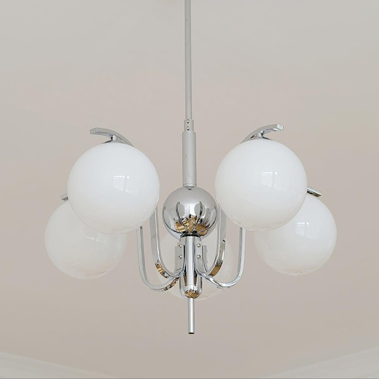 Modo Deco Chandelier