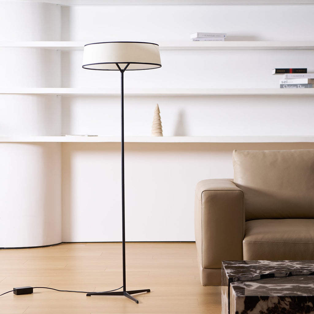 Dama Floor Lamp