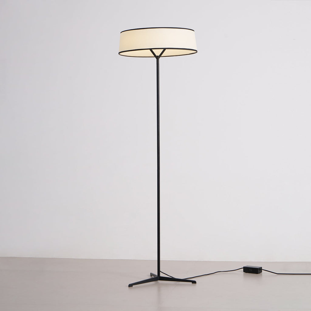 Dama Floor Lamp
