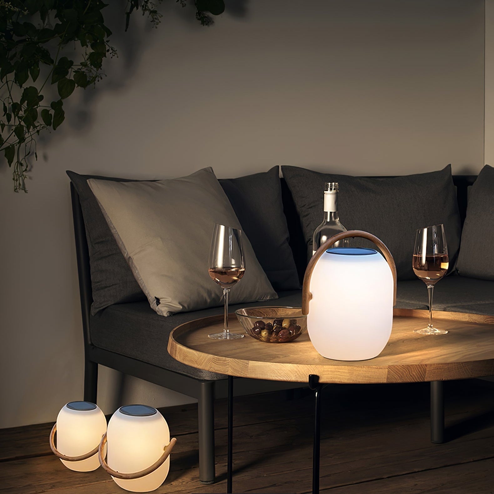 Noria Solar Outdoor Lantern Lamp