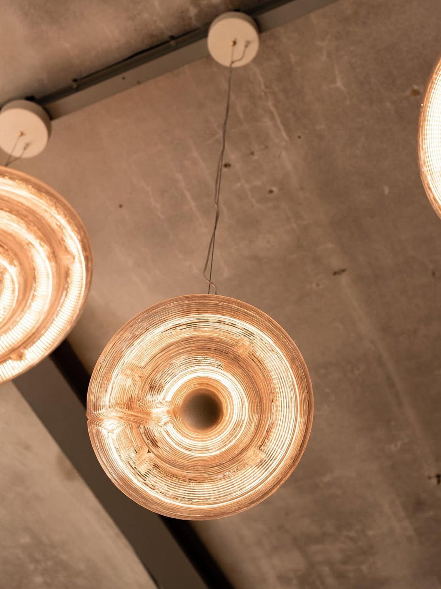 Orbis Ripple Pendant Lamp