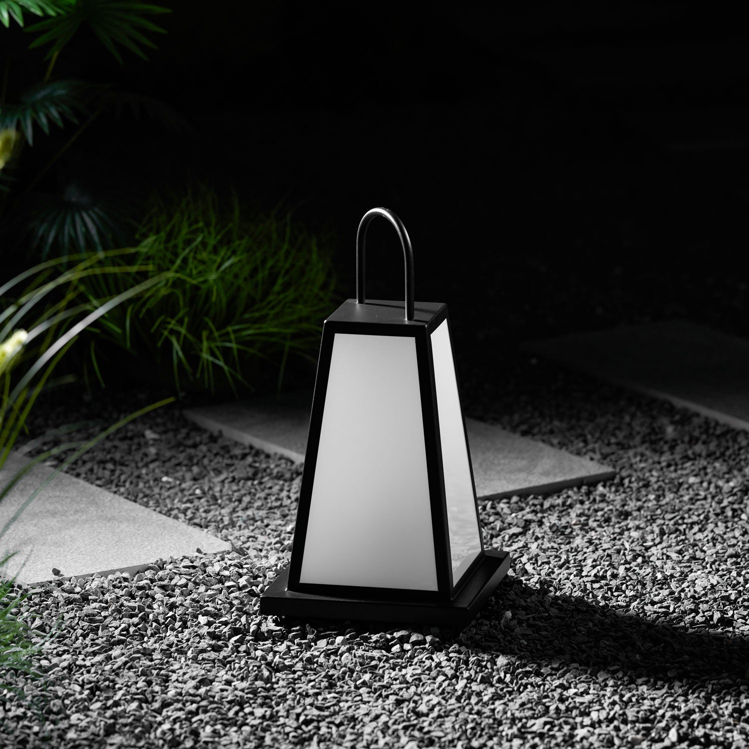 Roam Lantern Garden Outdoor Lamp