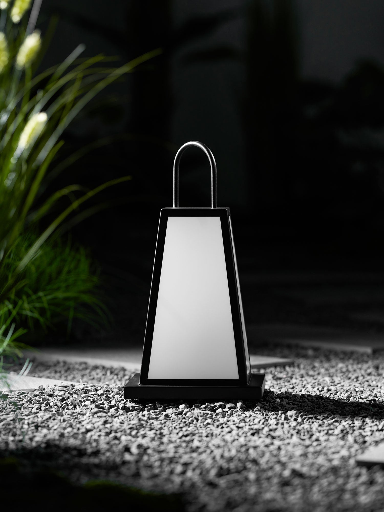 Roam Lantern Garden Outdoor Lamp