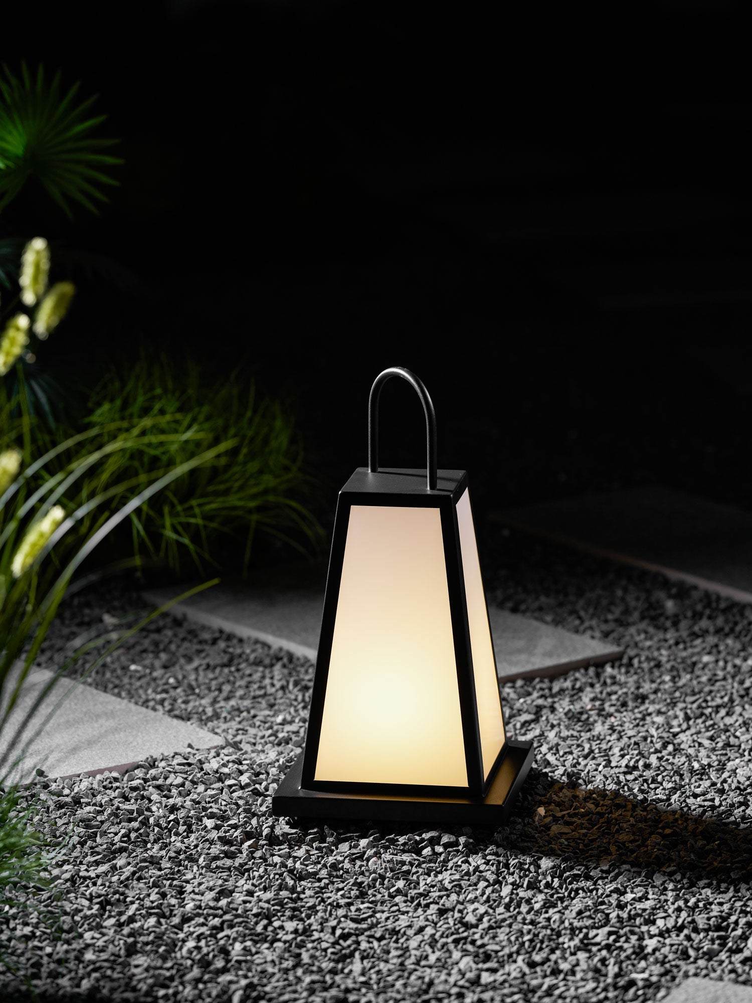 Roam Lantern Garden Outdoor Lamp