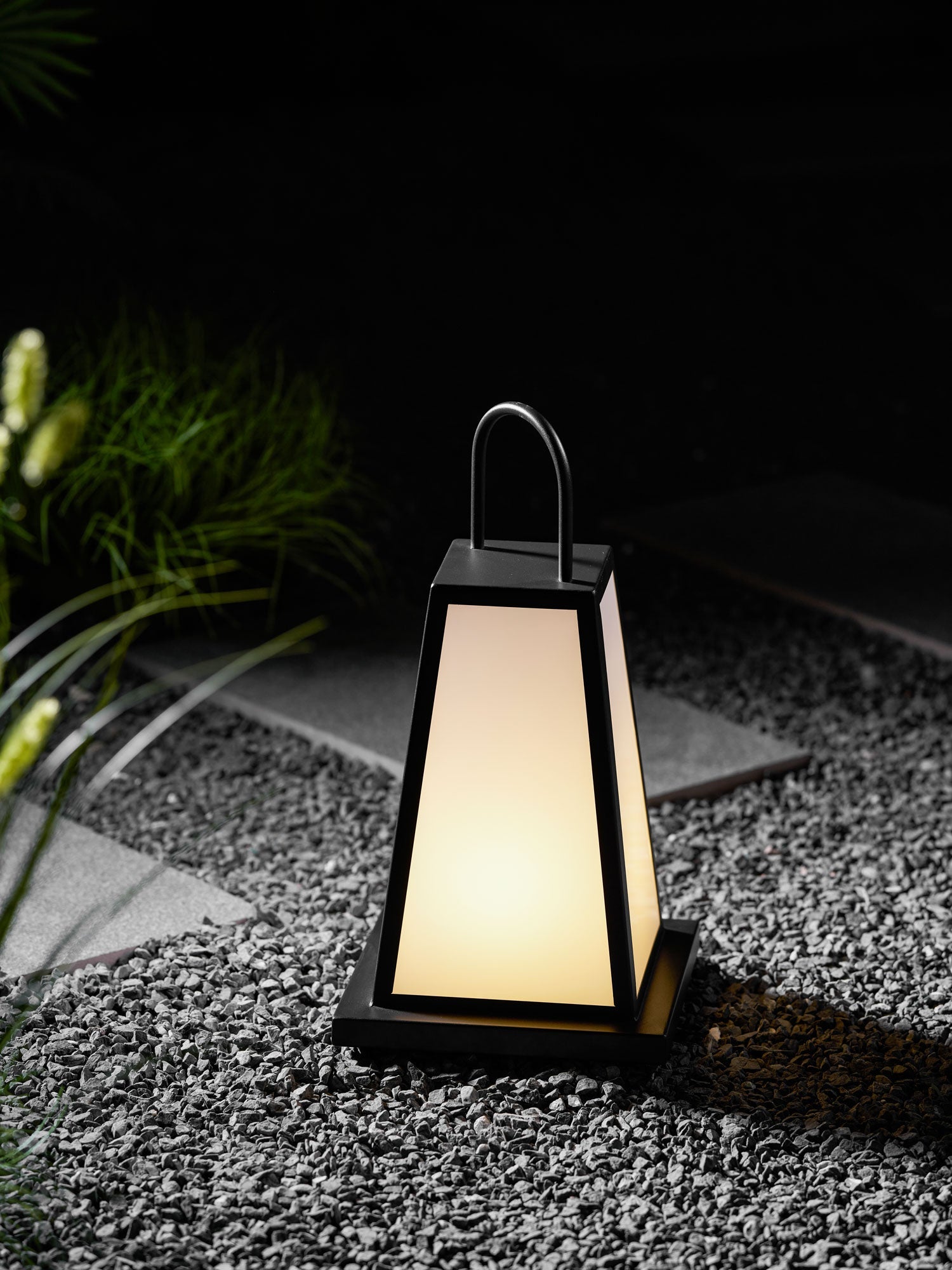 Roam Lantern Garden Outdoor Lamp