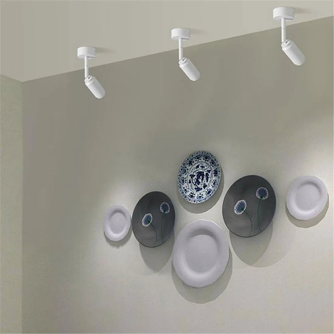 Adjustable Beam LED Ceiling Lamp with Multi-Angle Track Lighting