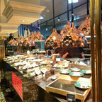 Electric Heat Lamp: Adjustable Kitchen Fixture for Food Preservation