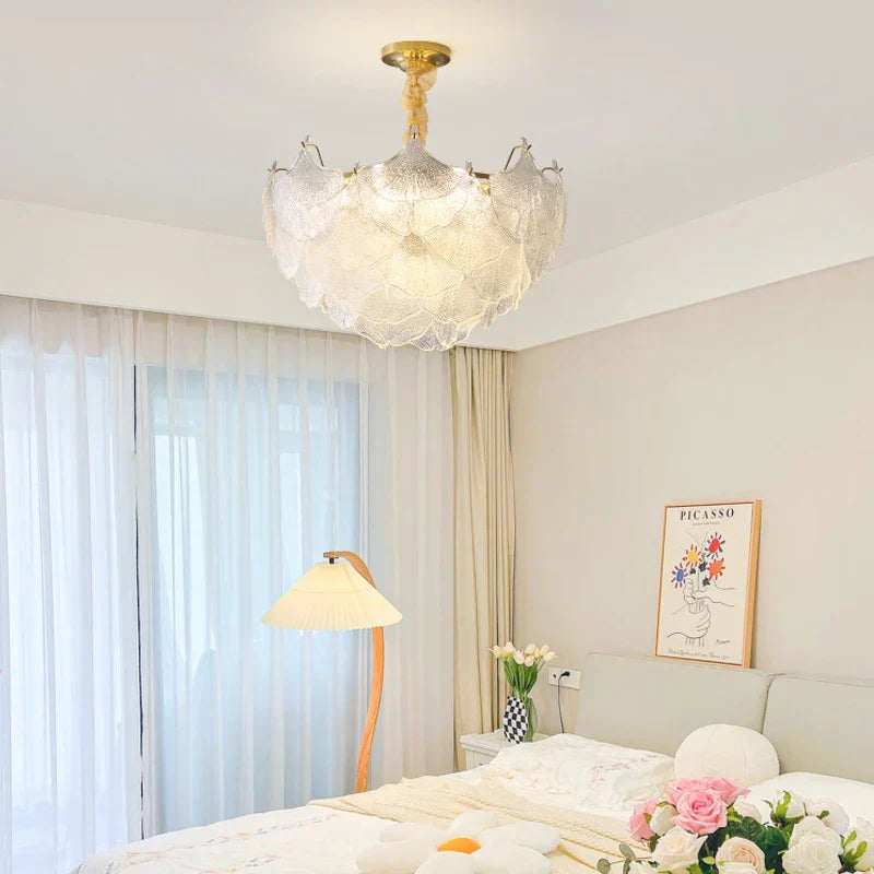 Shell Chandelier: Modern French Luxury Lighting for Nordic INS Wind Bedroom