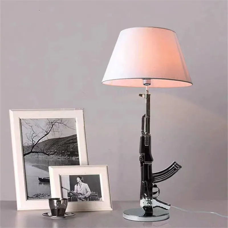 AK47 Guns Floor Lamp Electroplated Silver Golden Metal Art Deco Bedside Luxury Lamp