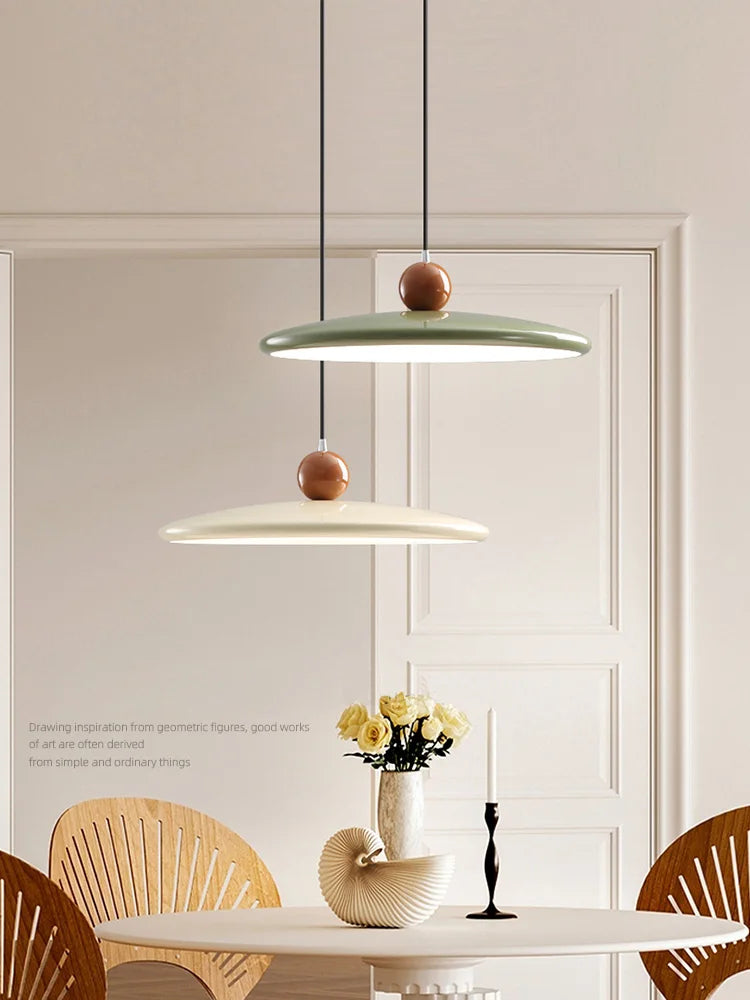 Modern UFO Style Chandelier Table Lamp for Trendy Restaurants & Bars