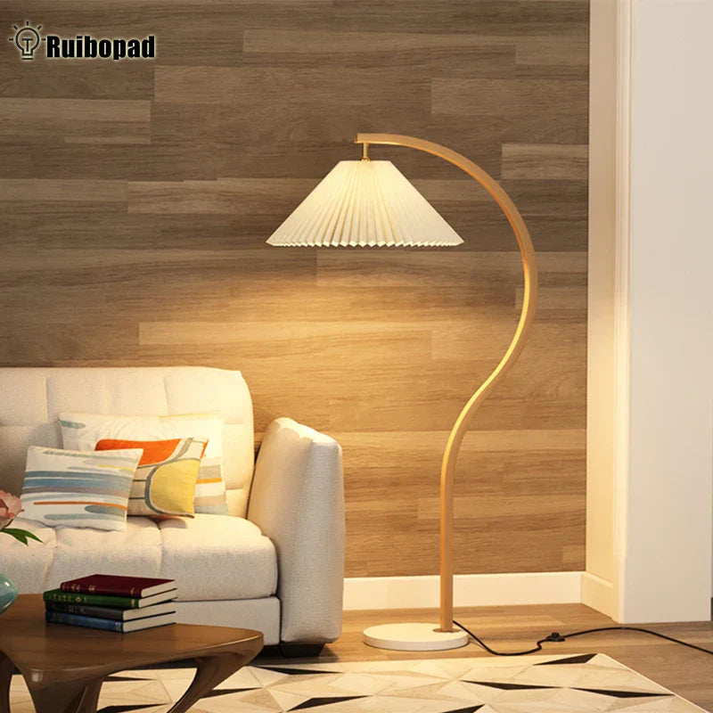 Nordic Wooden LED Corner Floor Lamp for Bedroom and Living Room