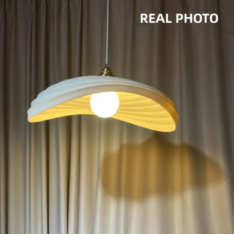 Minimalist Resin Pendant Lights for Dining Room and Bar