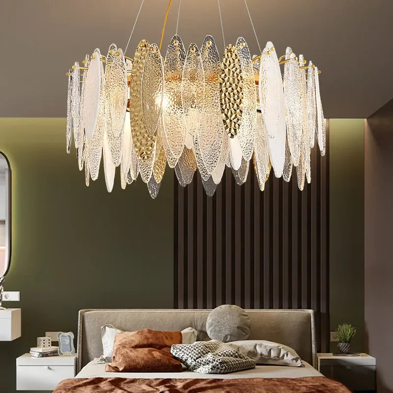 Gold Metal Chain LED Pendant Lights for Modern Luxury Living Room