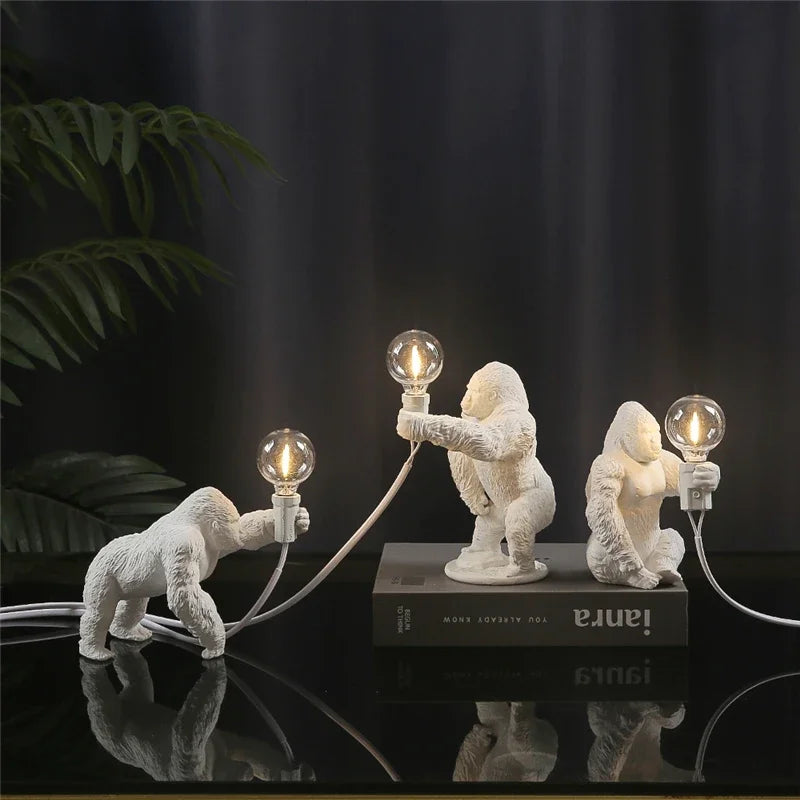 Nordic King Kong Resin Floor Lamp: Modern, Customizable LED Animal Light