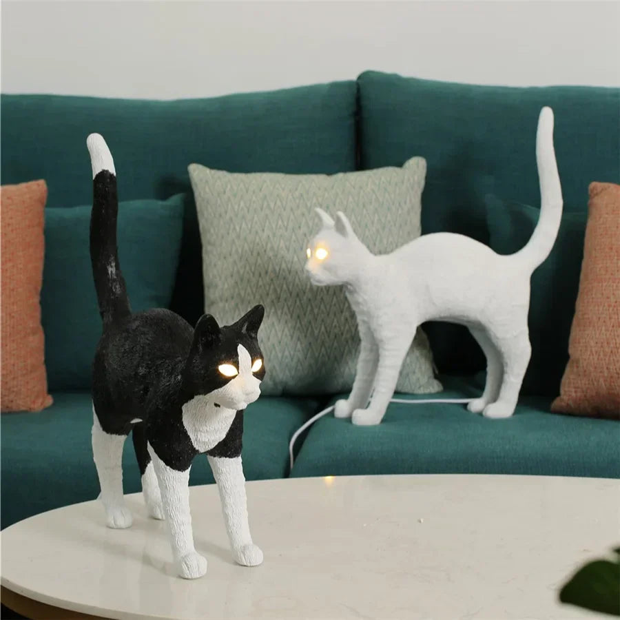 Resin Cat Table Lamp Nordic Animal Desk Light Fixture Art Decor Bedside LED