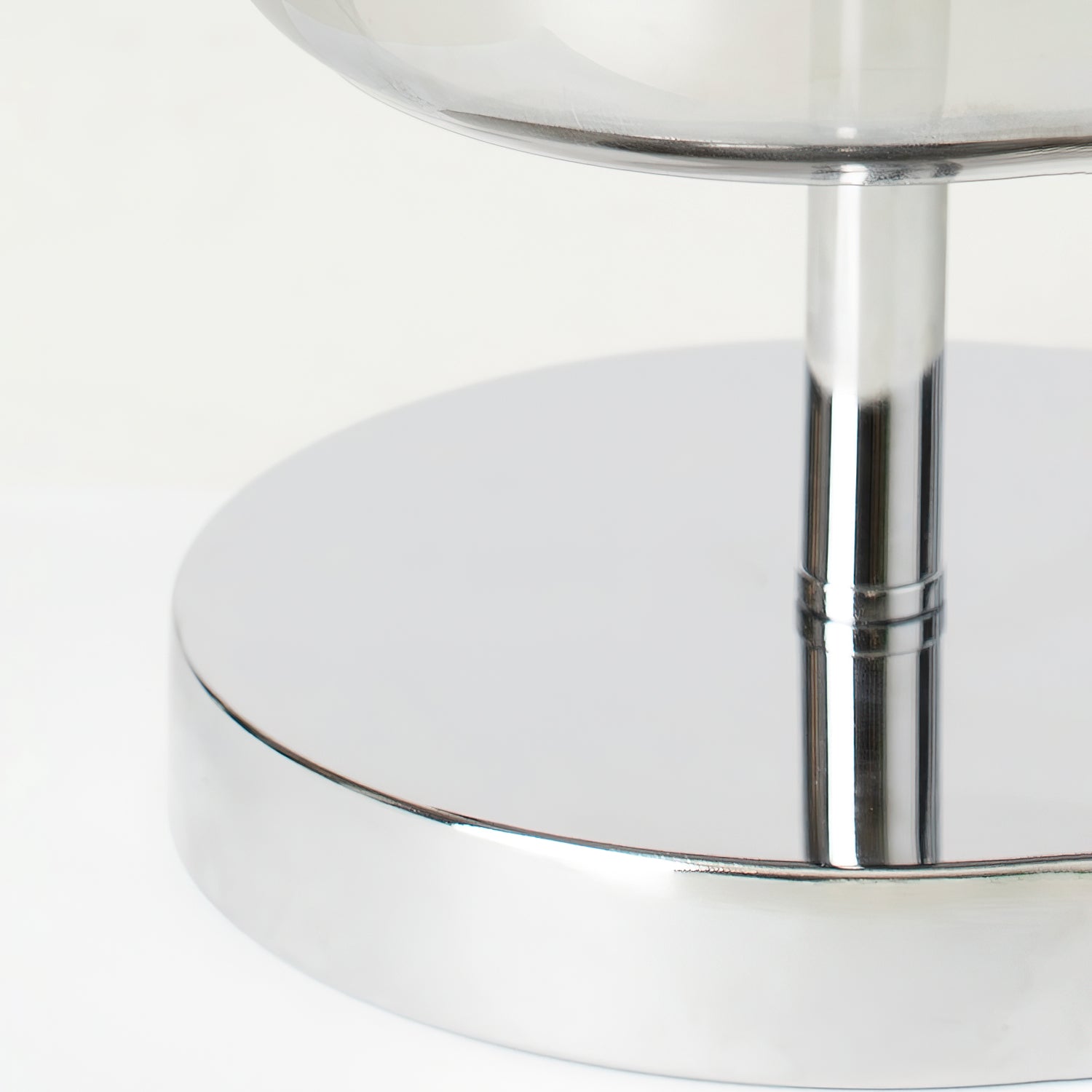 Avolar Table Lamp