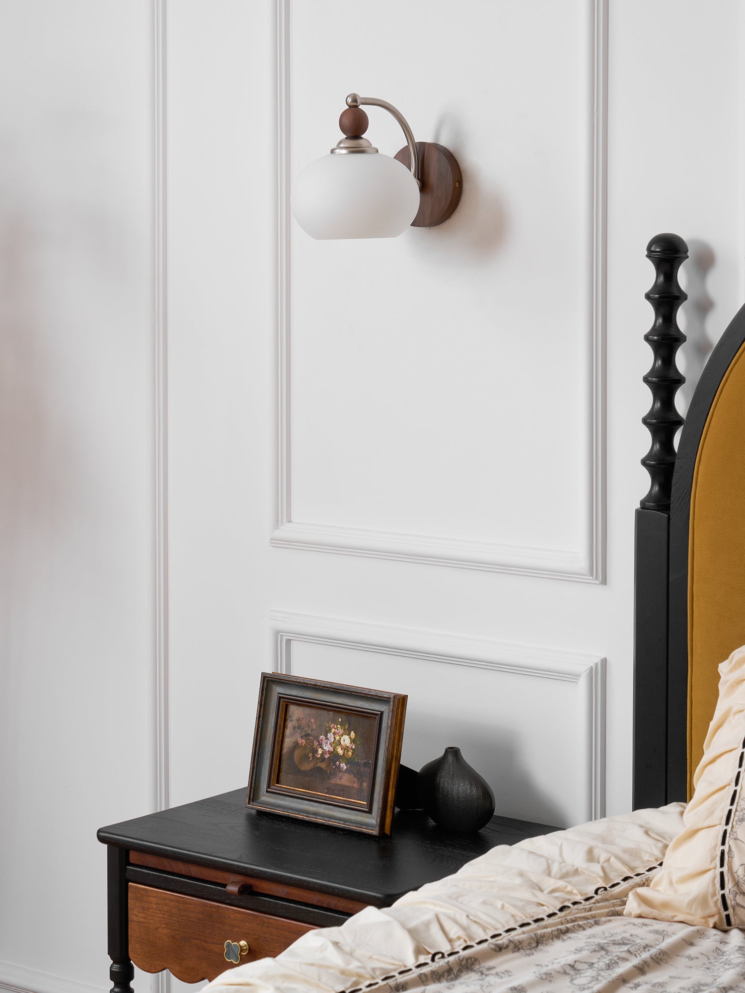 Yisi Po Wall Lamp
