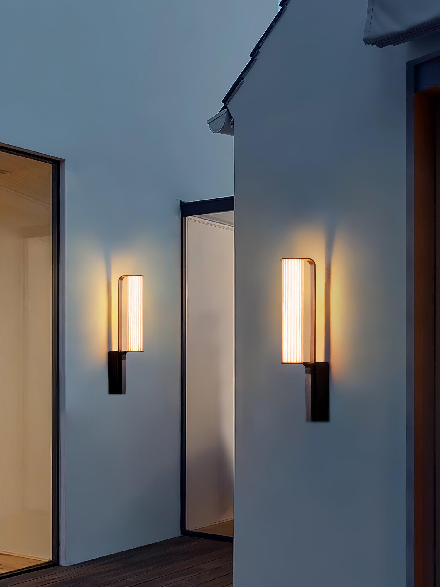 Lumo Arc Outdoor Floor Lamp