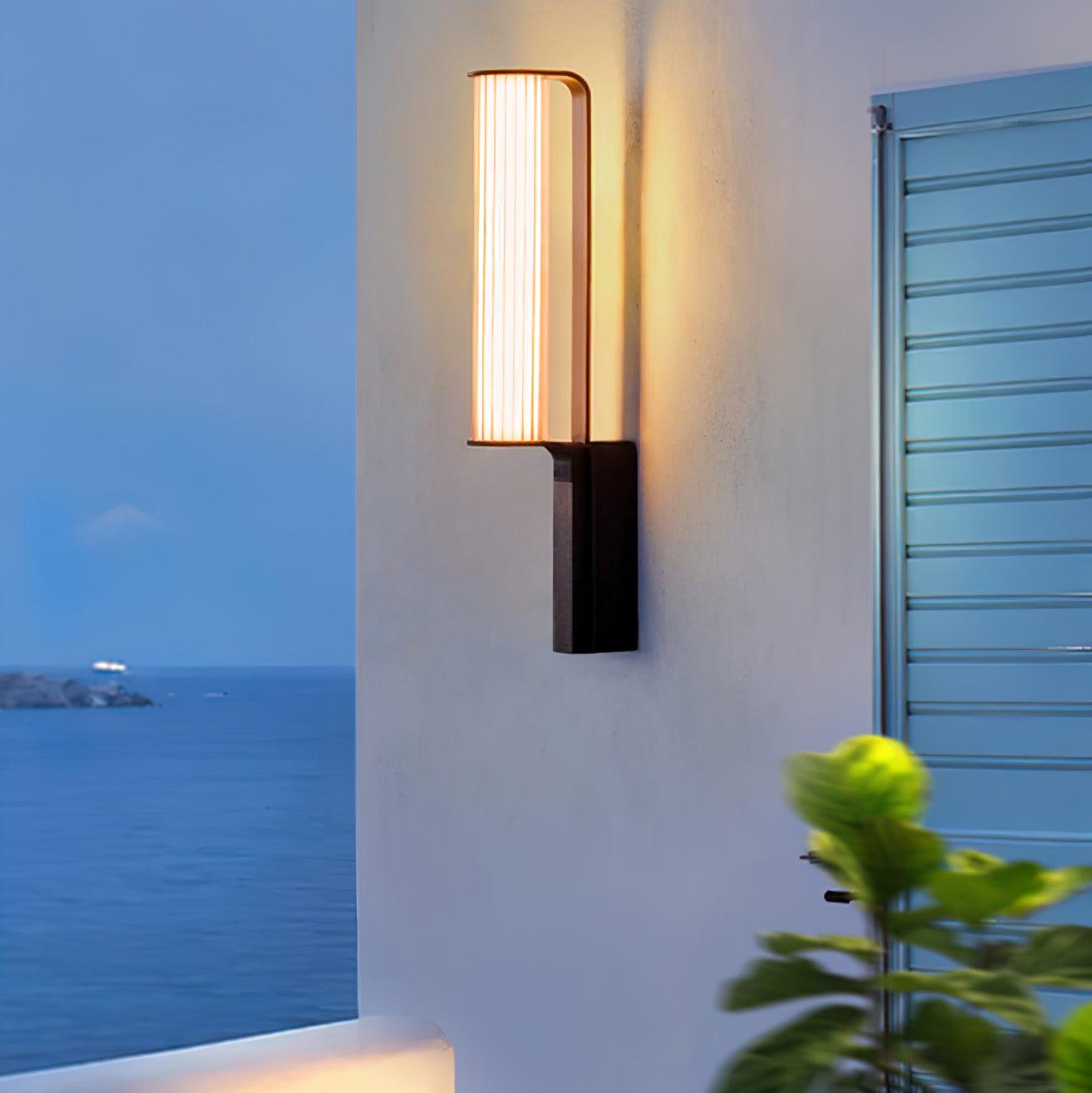 Lumo Arc Outdoor Floor Lamp