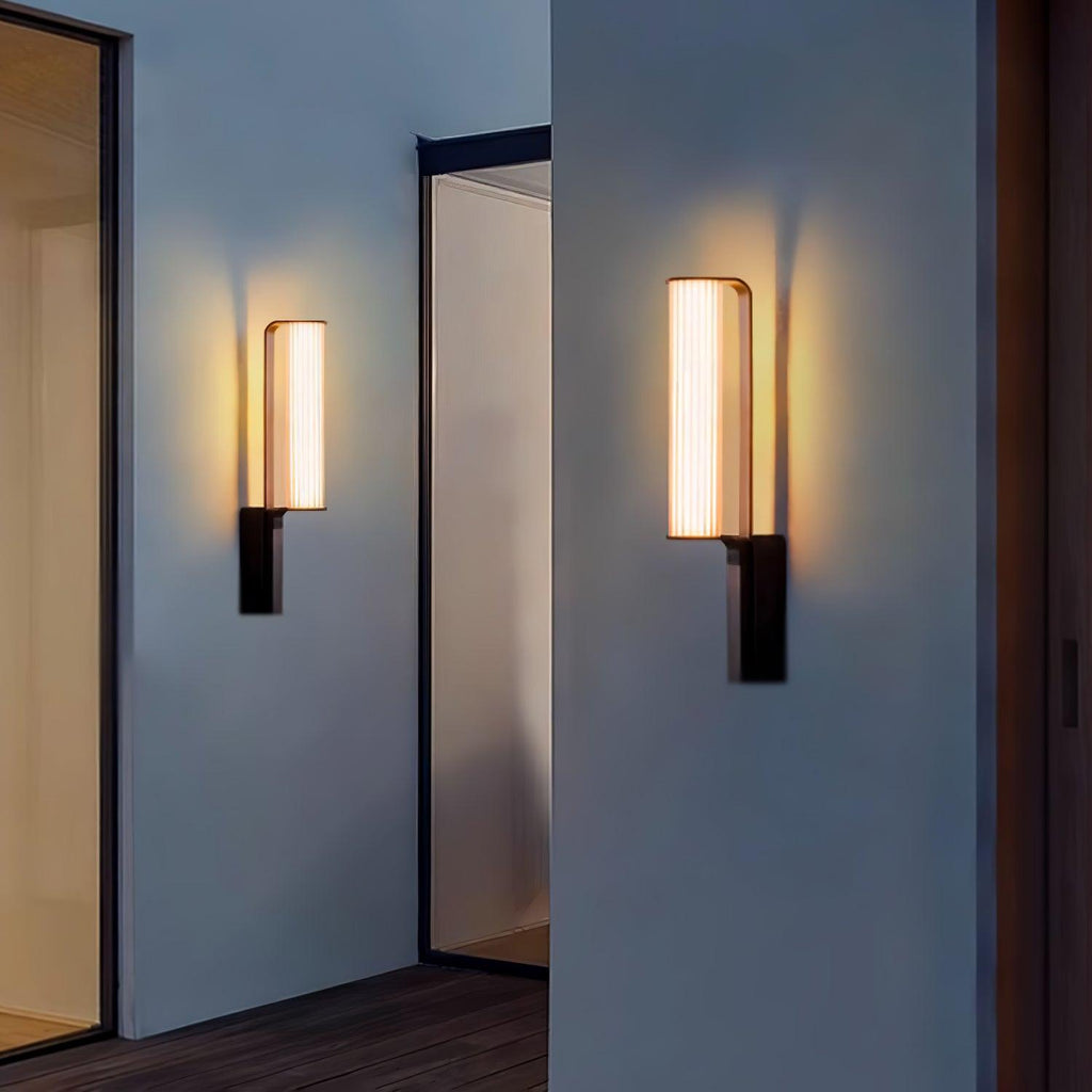 Lumo Arc Outdoor Floor Lamp