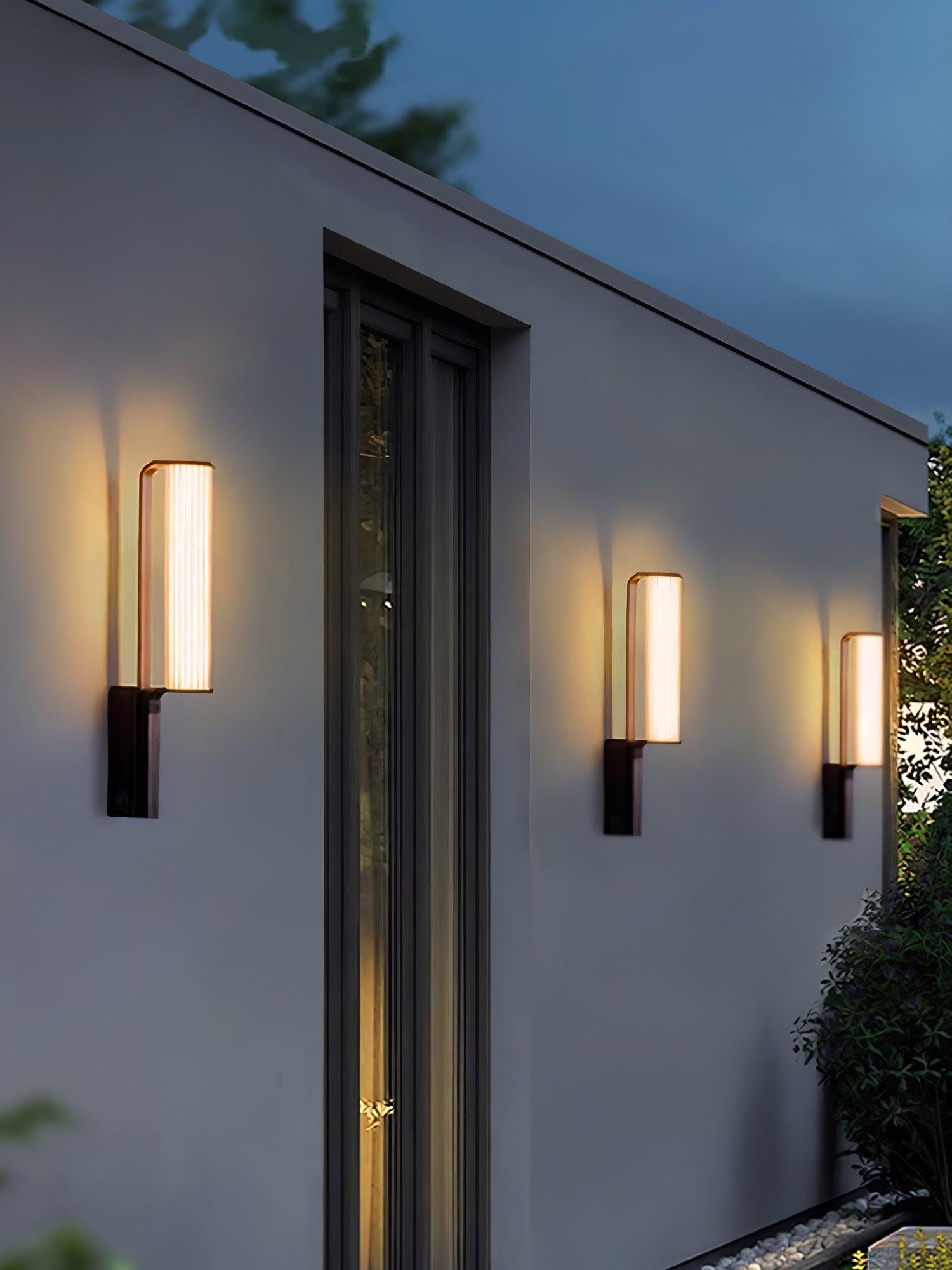 Lumo Arc Outdoor Floor Lamp