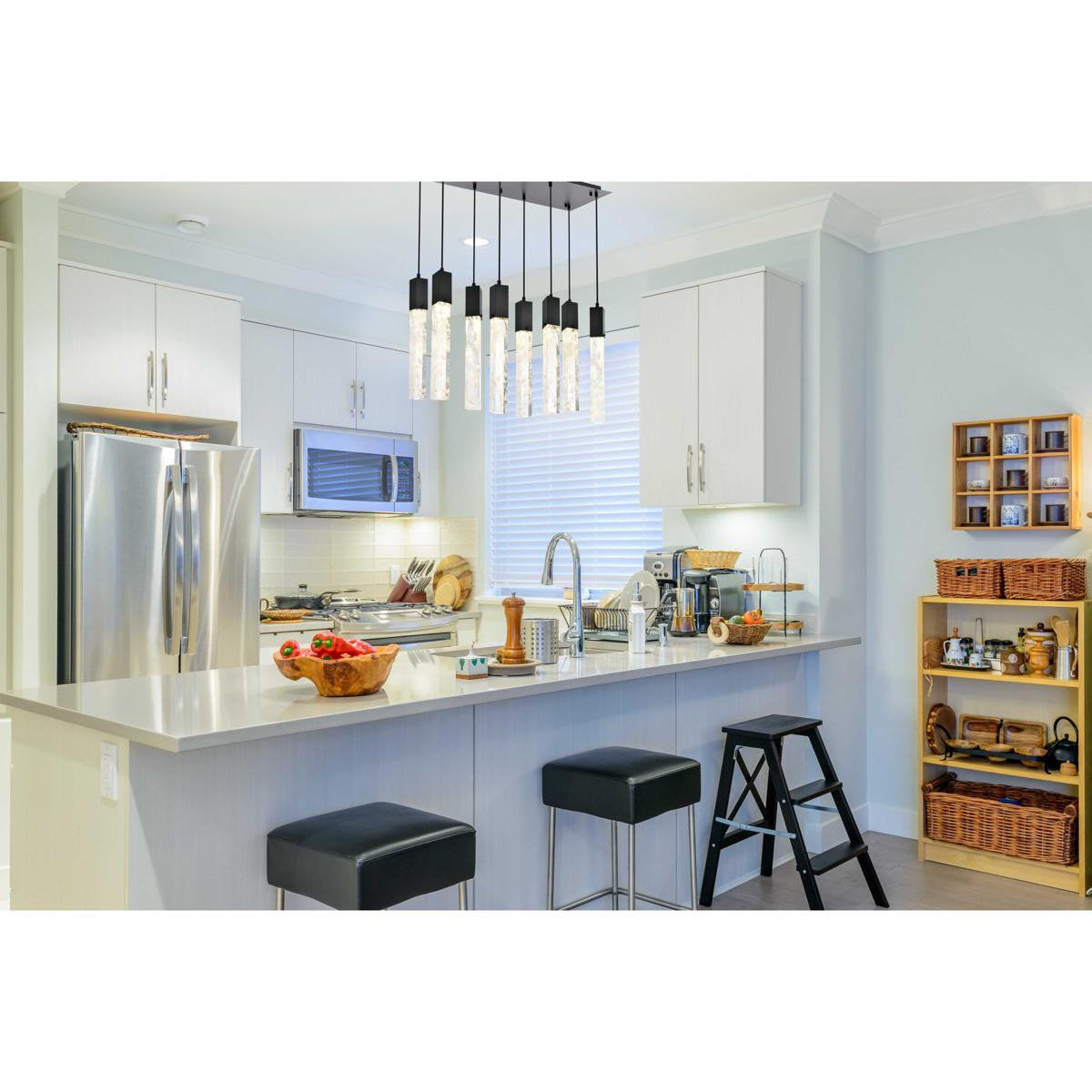 Aurora 8 Light Pendant, BlackBy Elegant Furniture & Lighting